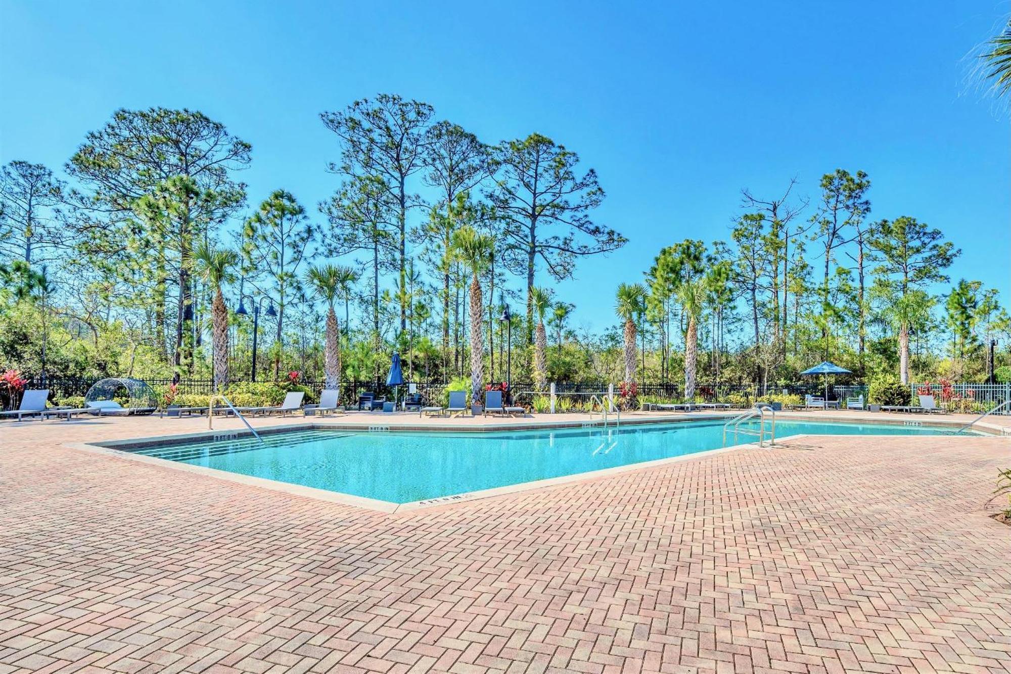 2br With Hot Tub And Pool, Near Disney! Hébergement de vacances