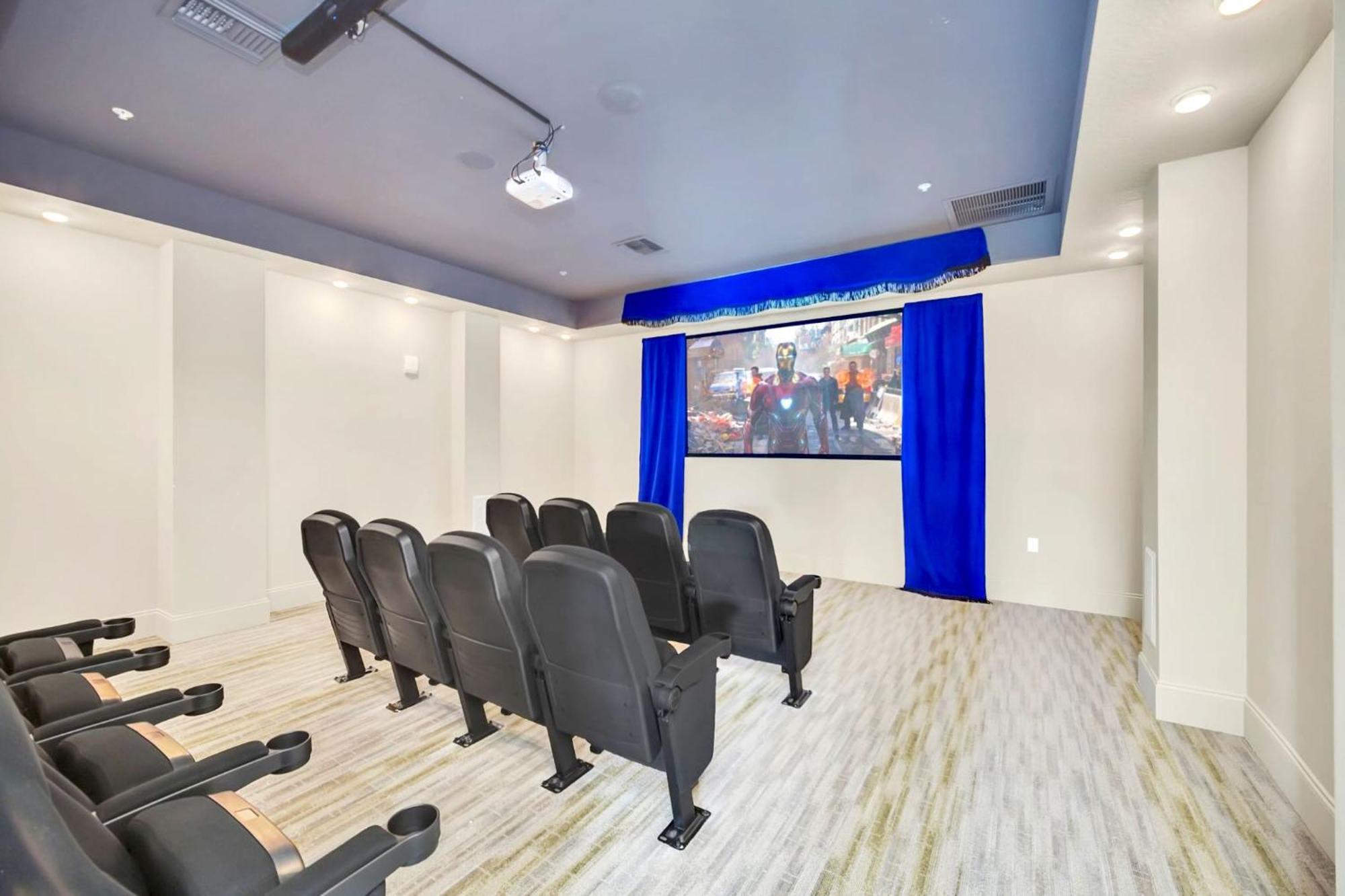 2br With Hot Tub And Pool, Near Disney! Hébergement de vacances Orlando